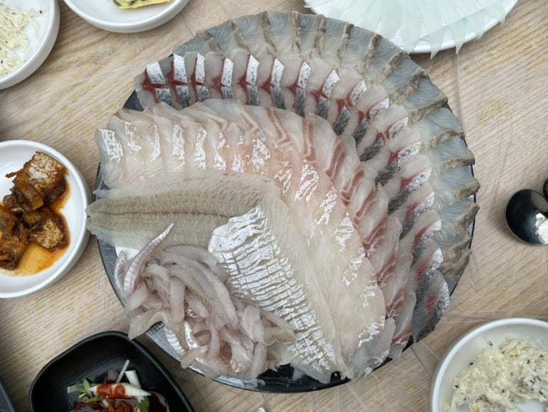 회뜨는장인 이미지
