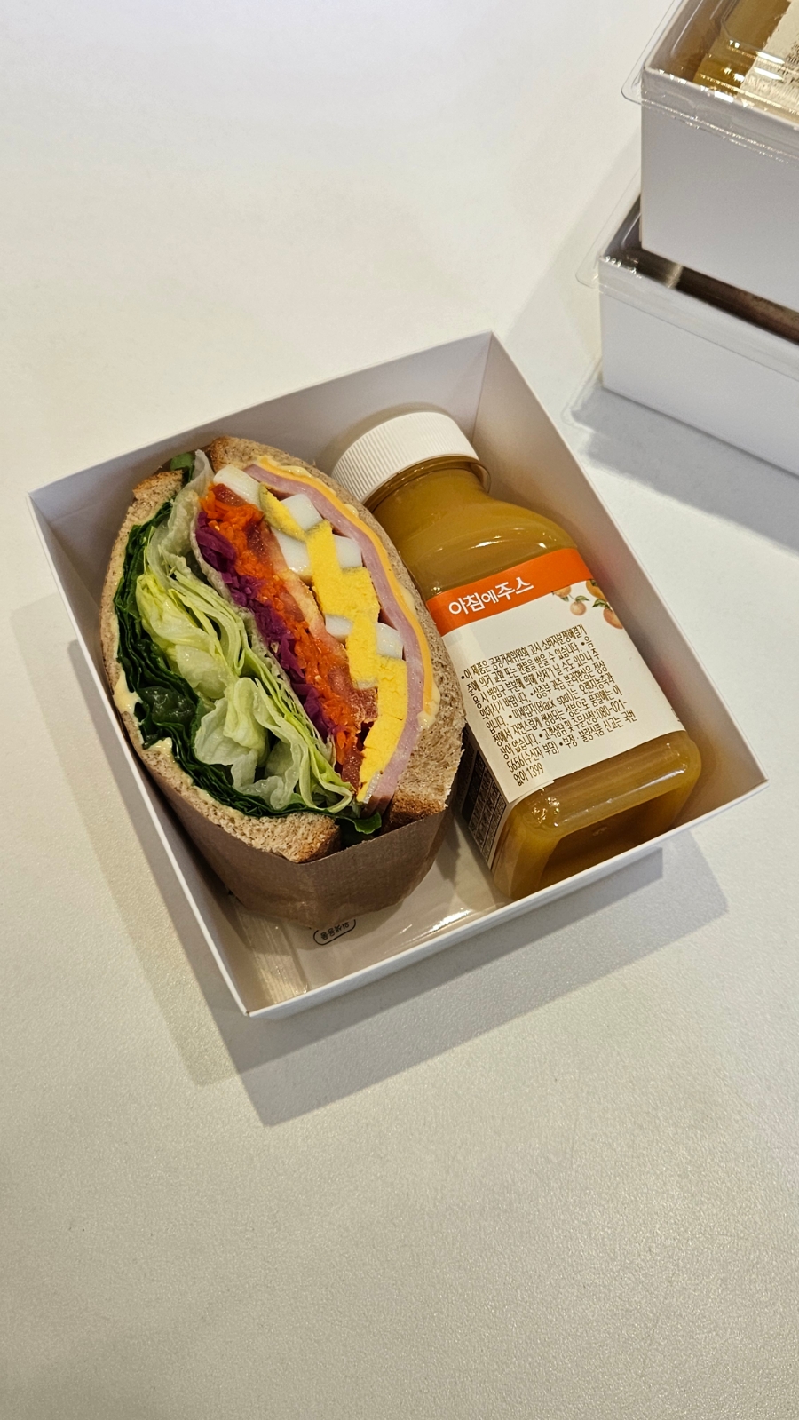 오니테이블 이미지
