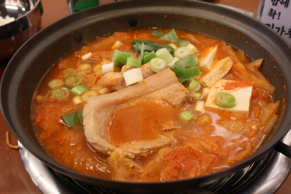 백채김치찌개 봉담2지구점 이미지