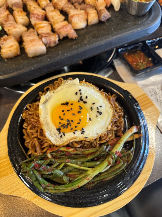 달빛돼지 이미지