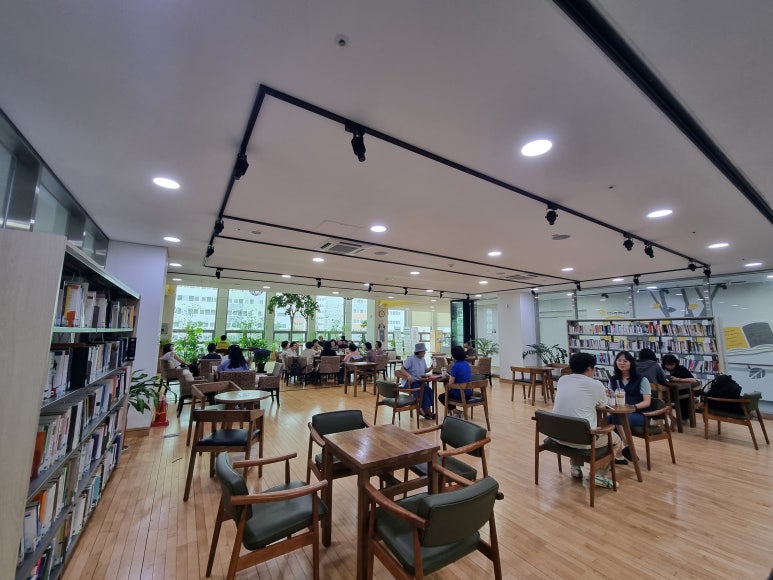 덕양행신종합사회복지관 카페 이미지