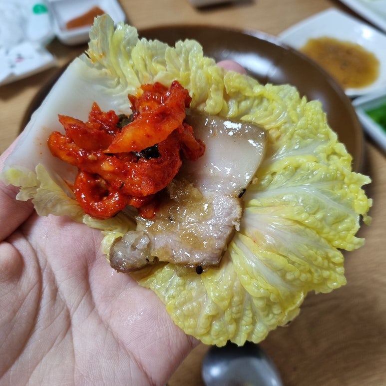 두메골마늘보쌈 이미지