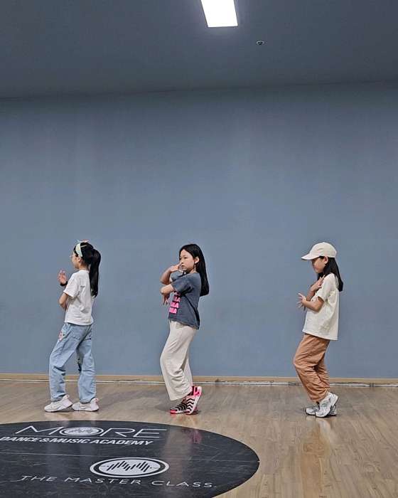 모어댄스뮤직학원 이미지