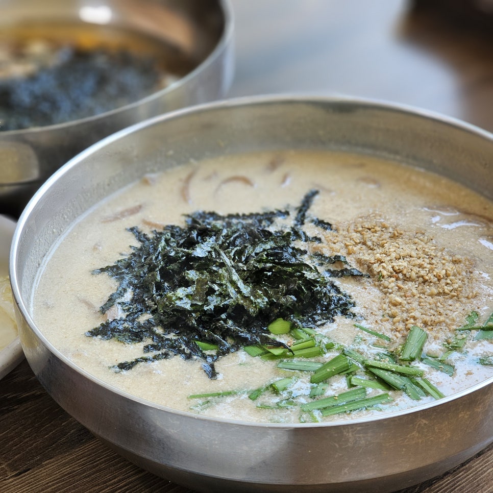 일품칼국수 이미지