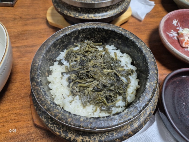 윤가네곤드레밥 이미지