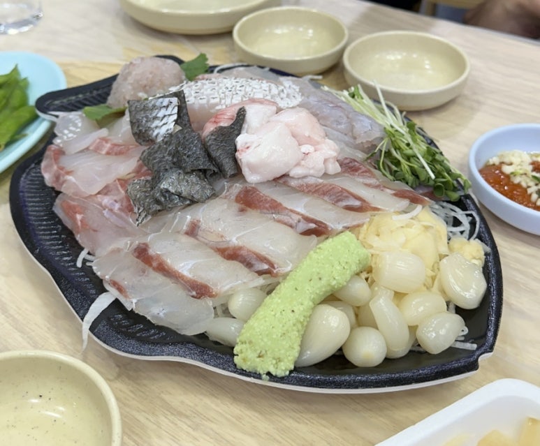 맛나모듬식당 이미지