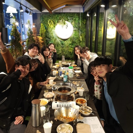 크라운치킨 이미지