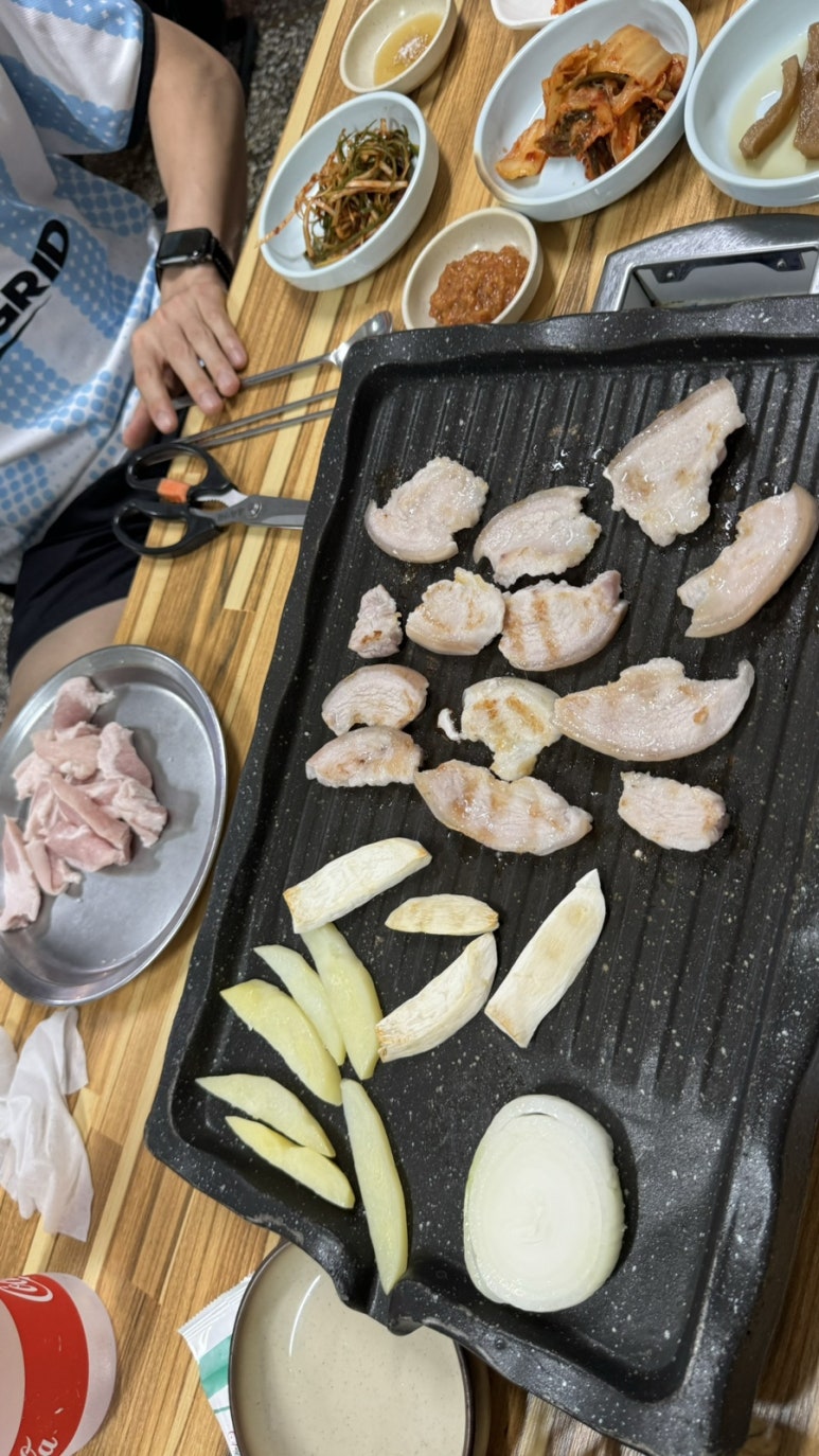 흑돼지자투리구이식당 이미지