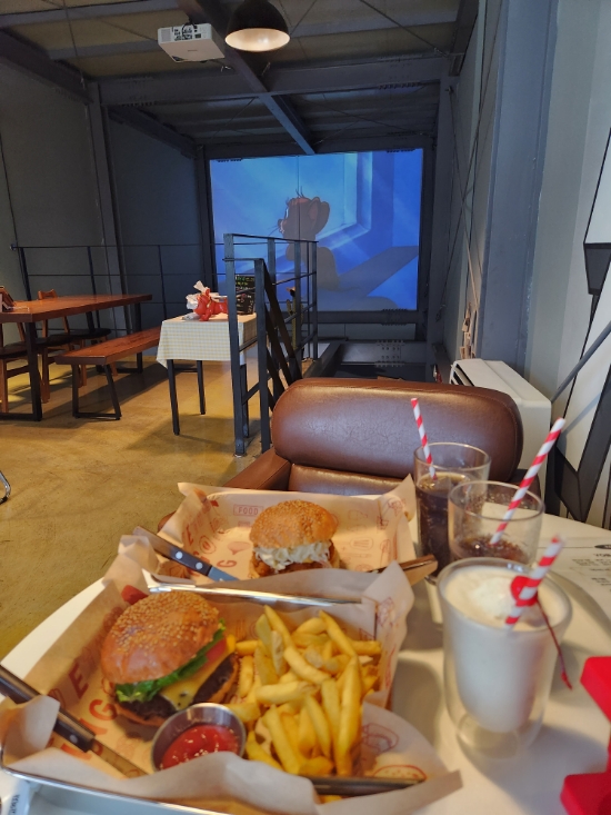 와이오비(YOB) 이미지