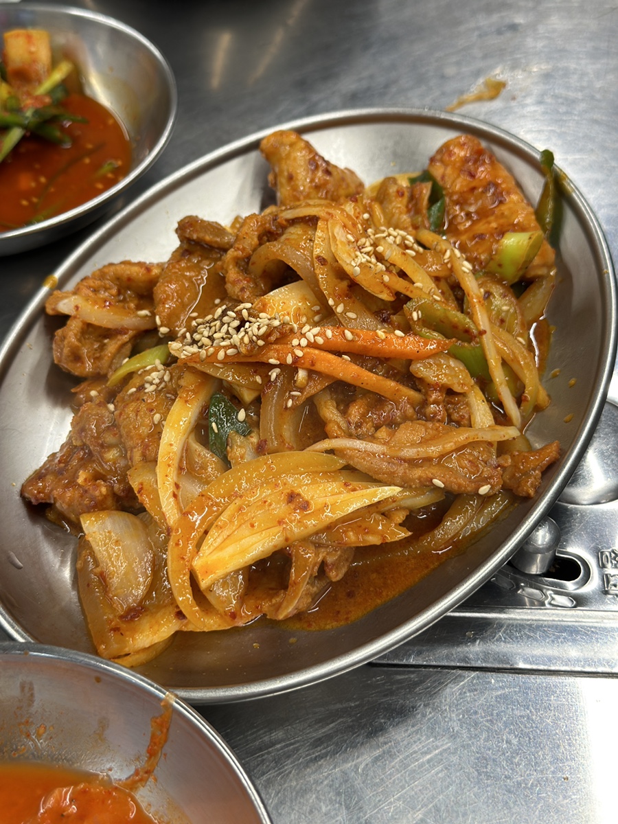 돈돼지유 생삼겹살 이미지