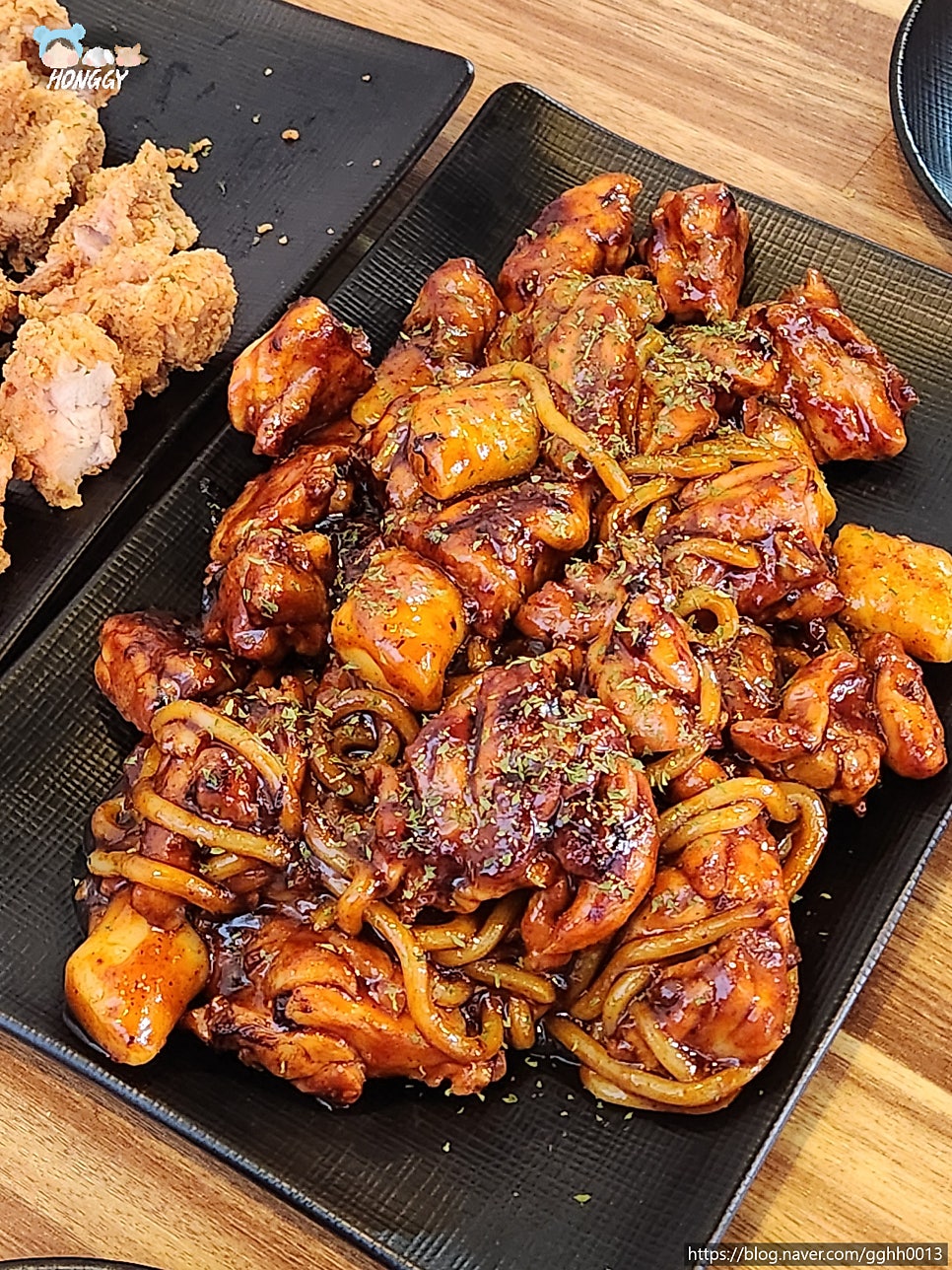 꾸브라꼬숯불두마리치킨진주 이미지