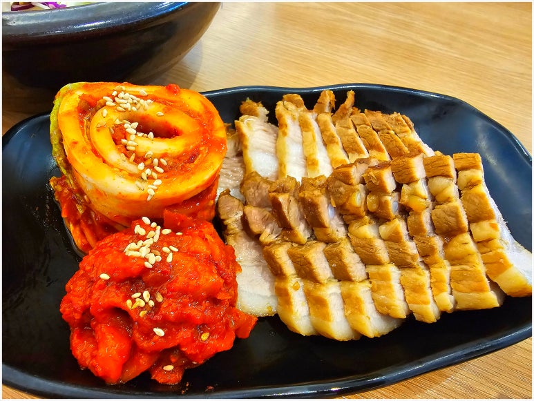 전통항아리보쌈 이미지