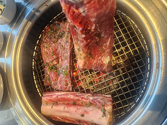 참나무 숯왕갈비 이미지