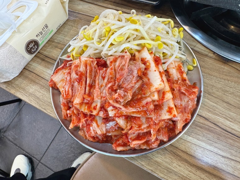 황금복돼지 이미지
