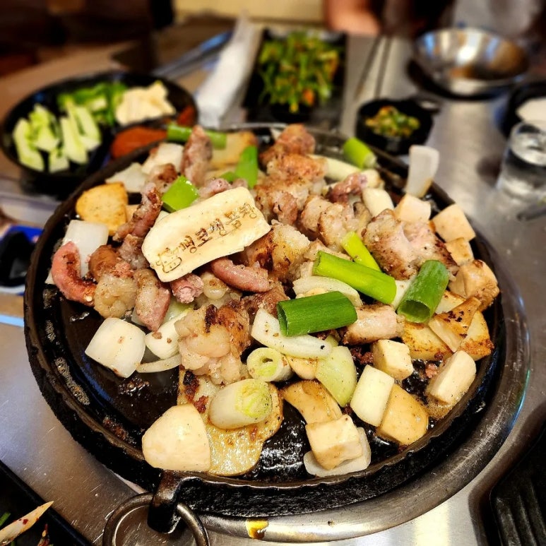 뻥코생곱창구이 이미지