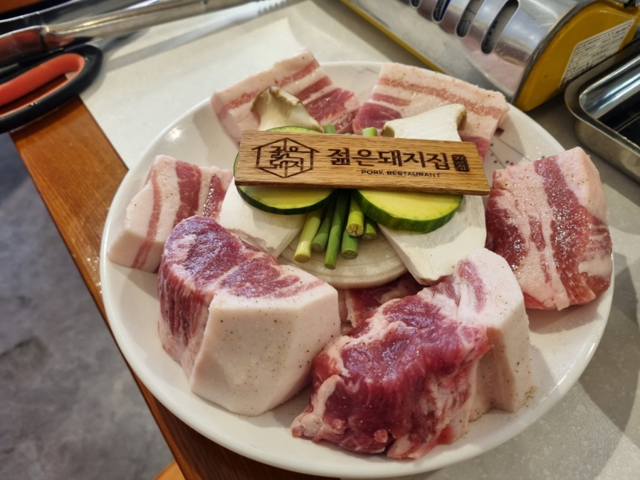 백합돼지김치찌개 이미지