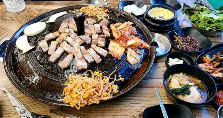 수락골솥뚜껑삼겹살 이미지