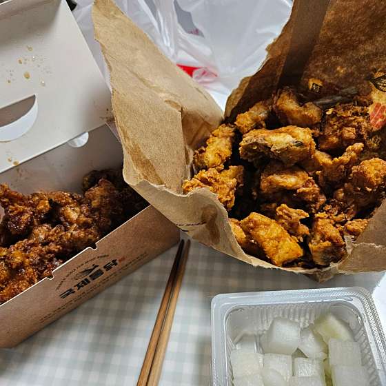 국제통닭 이미지