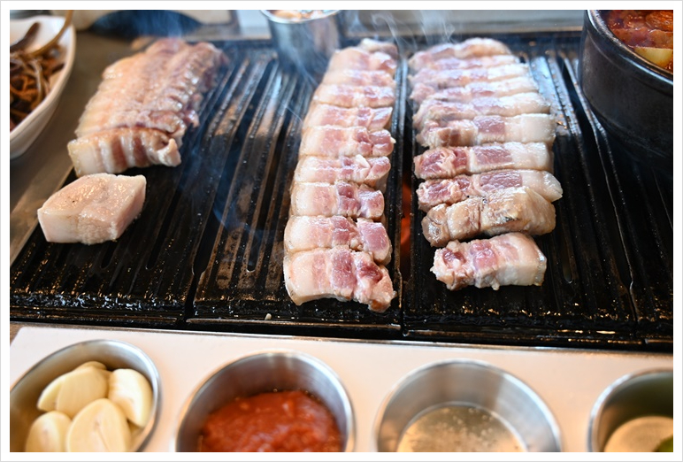 흑꽃돈 이미지