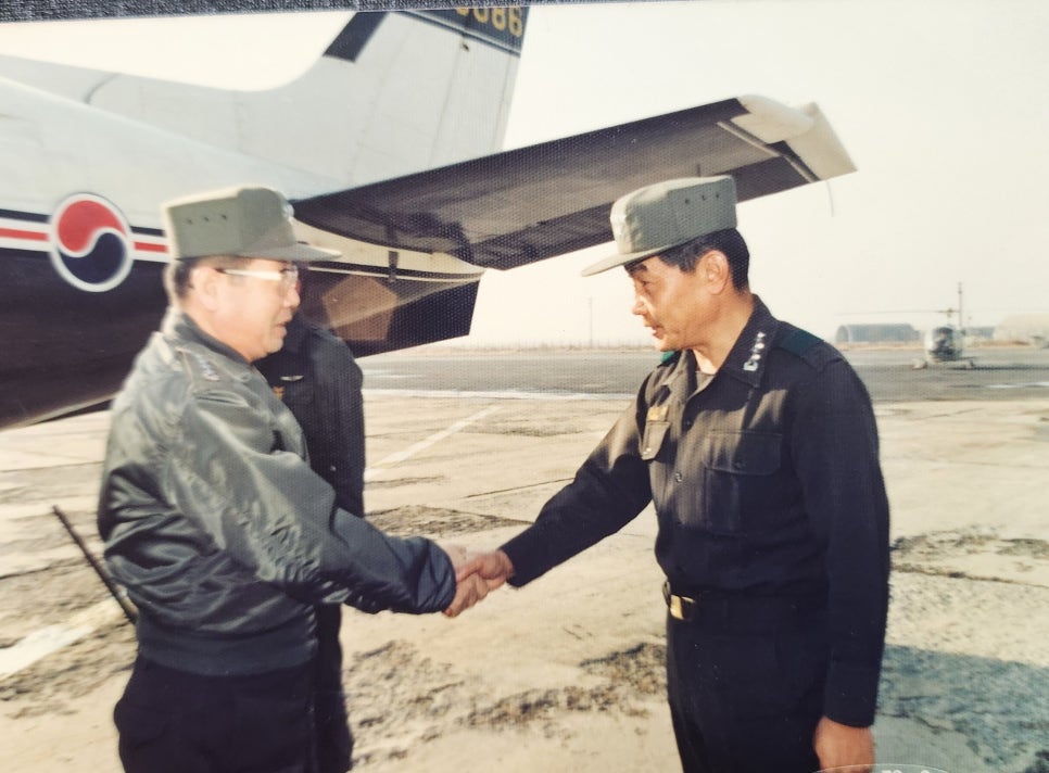 윤교육사 이미지