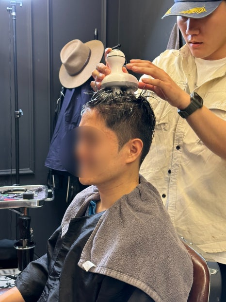 럭키바버샵 이미지