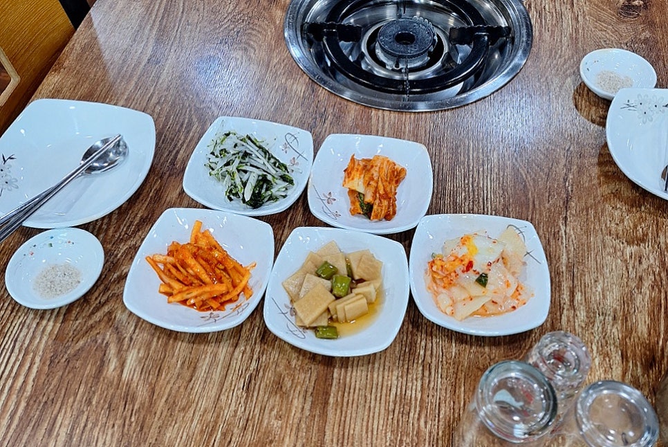 삼백년누룽지백숙 이미지