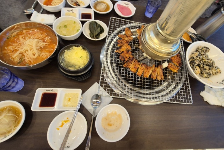 숯불의닭거북섬점 이미지