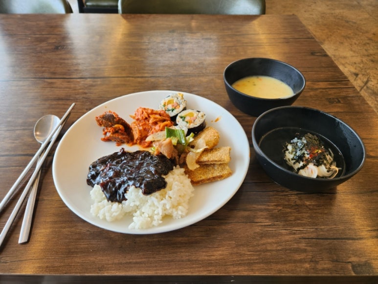 아리랑한식뷔페 이미지