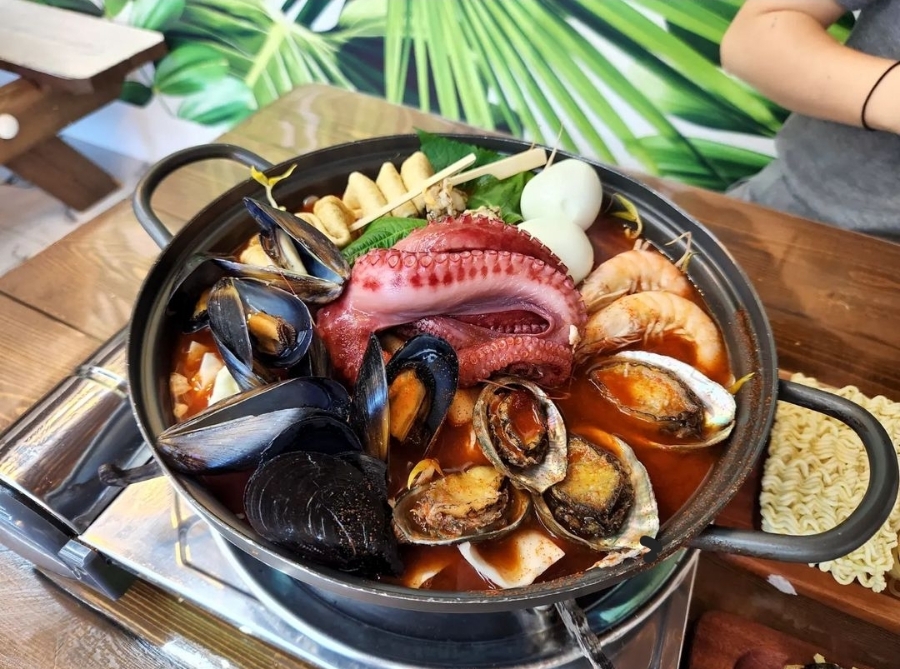 인정궁물떡볶이 이미지