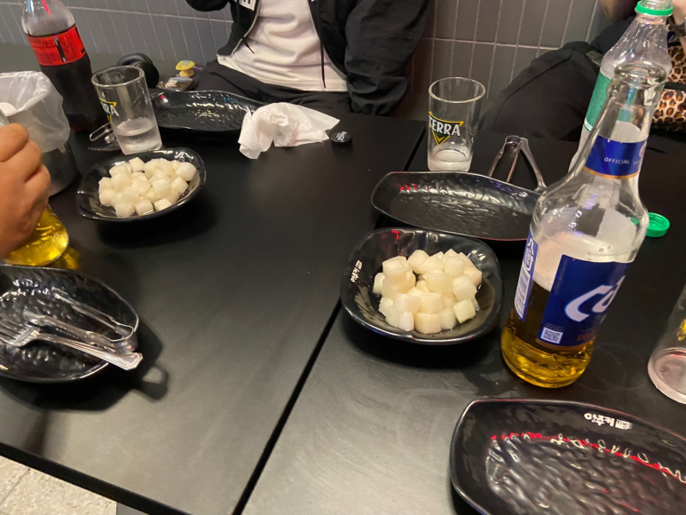 아주커치킨소촌점 이미지