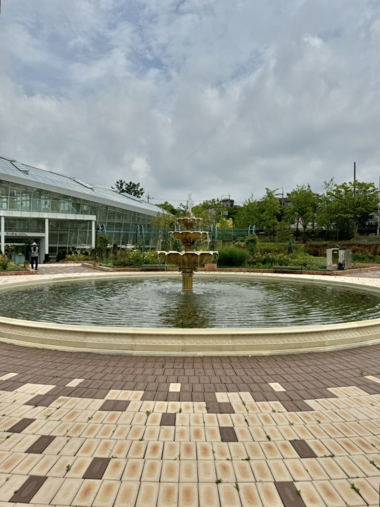 Ilwol Arboretum Exhibition Greenhouse