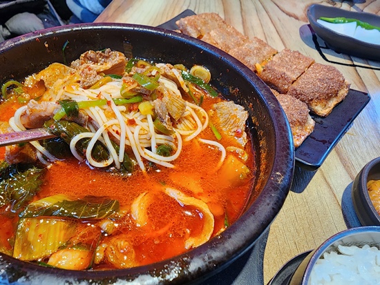 고향옥얼큰순대국 이미지