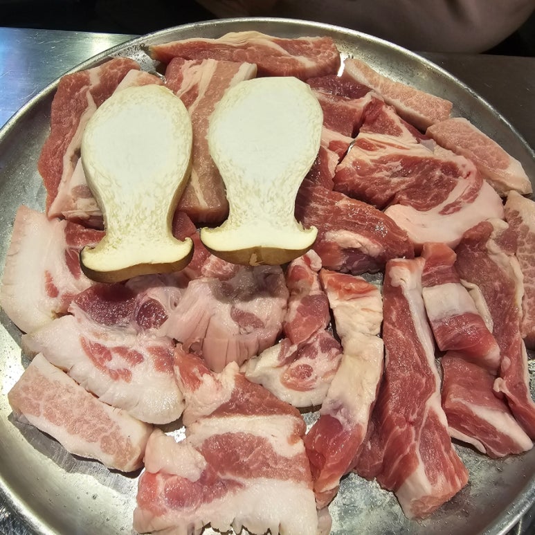 마포꽃돼지 이미지