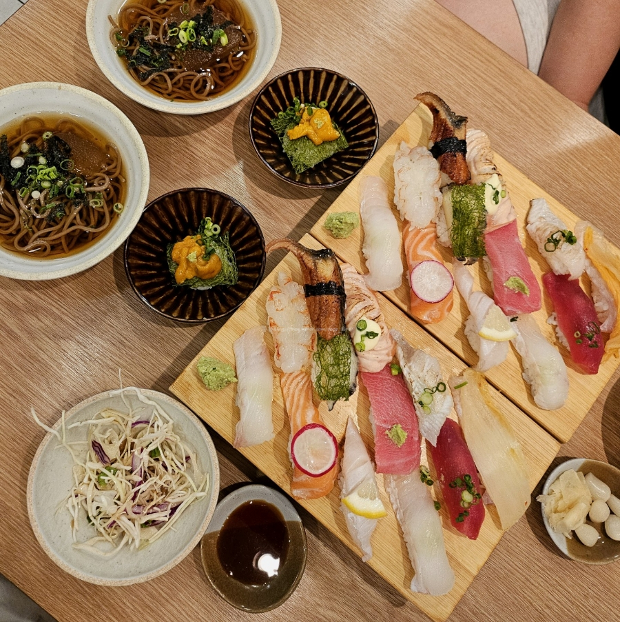 가락정초밥 이미지