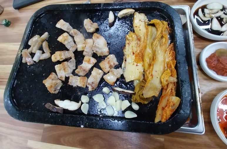새석촌생고기 이미지