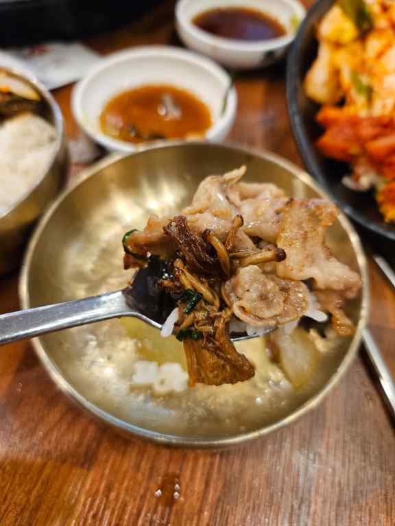 황금오리훈제 이미지