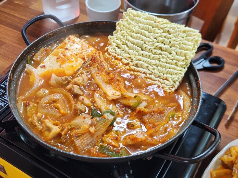 종가 한옥 김치찜 이미지