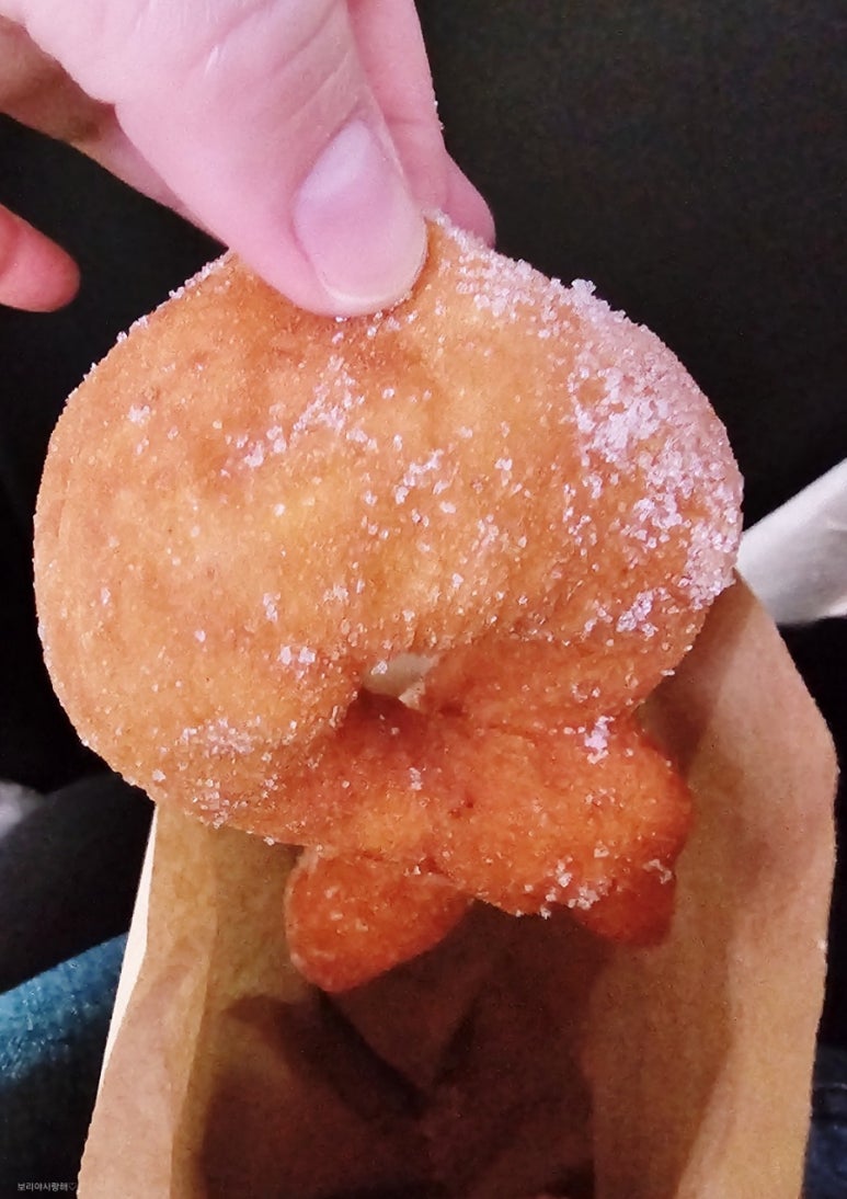와우찹쌀꽈배기 이미지