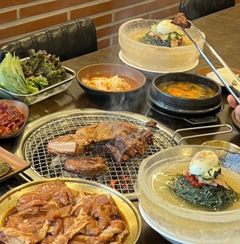 얼음그릇냉면 이미지