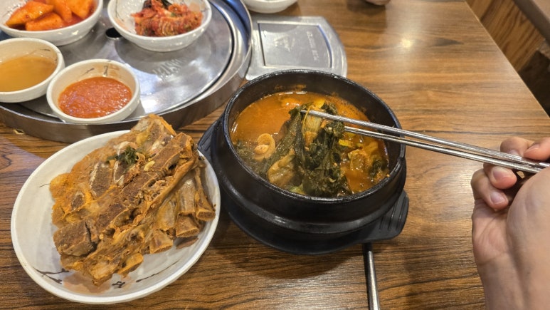 풍성진감자탕 이미지