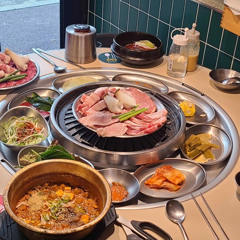 쟁반닭발 이미지