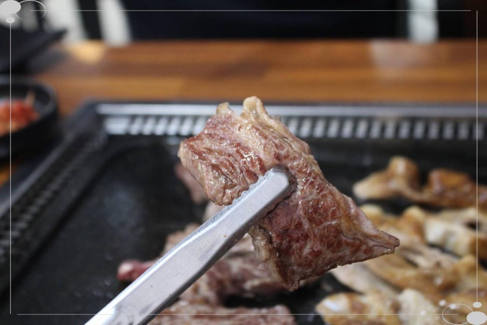 돌판생삼겹 이미지