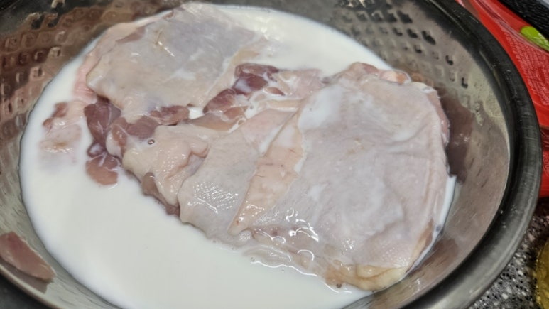 뚝딱숯불바베큐치킨 이미지