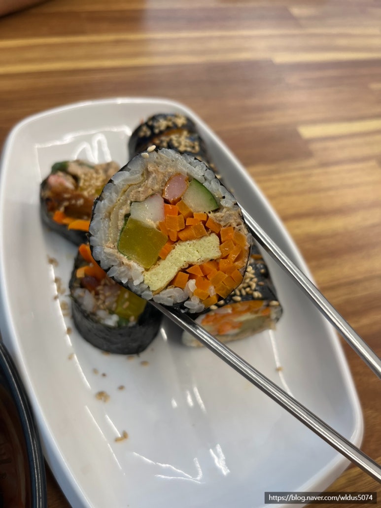 이맛 국수 김밥 이미지
