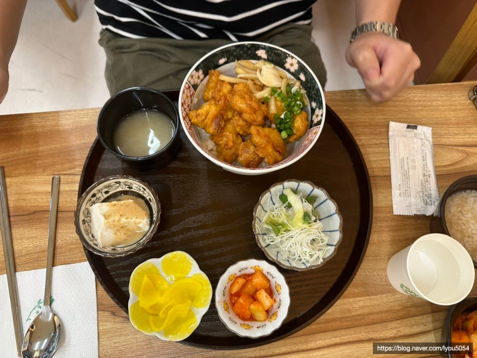 덮밥우화 이미지