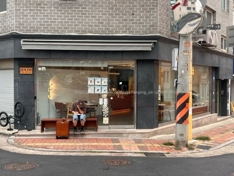 딱다구리커피 이미지