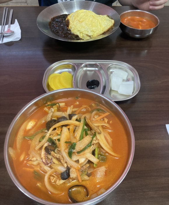 주홍짬뽕 이미지