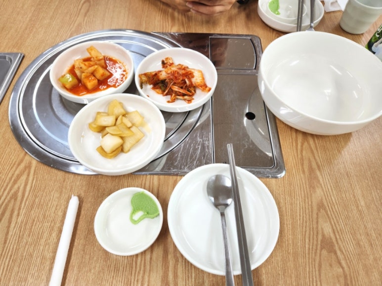 유구집얼큰이뼈해장국 이미지