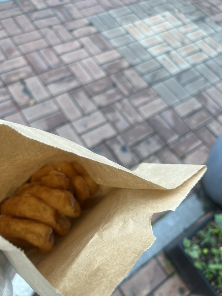 새쟁이꽈배기 이미지