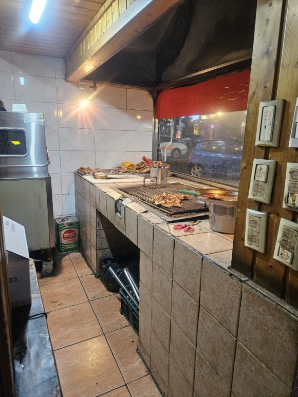 조아숯불닭바베큐 이미지